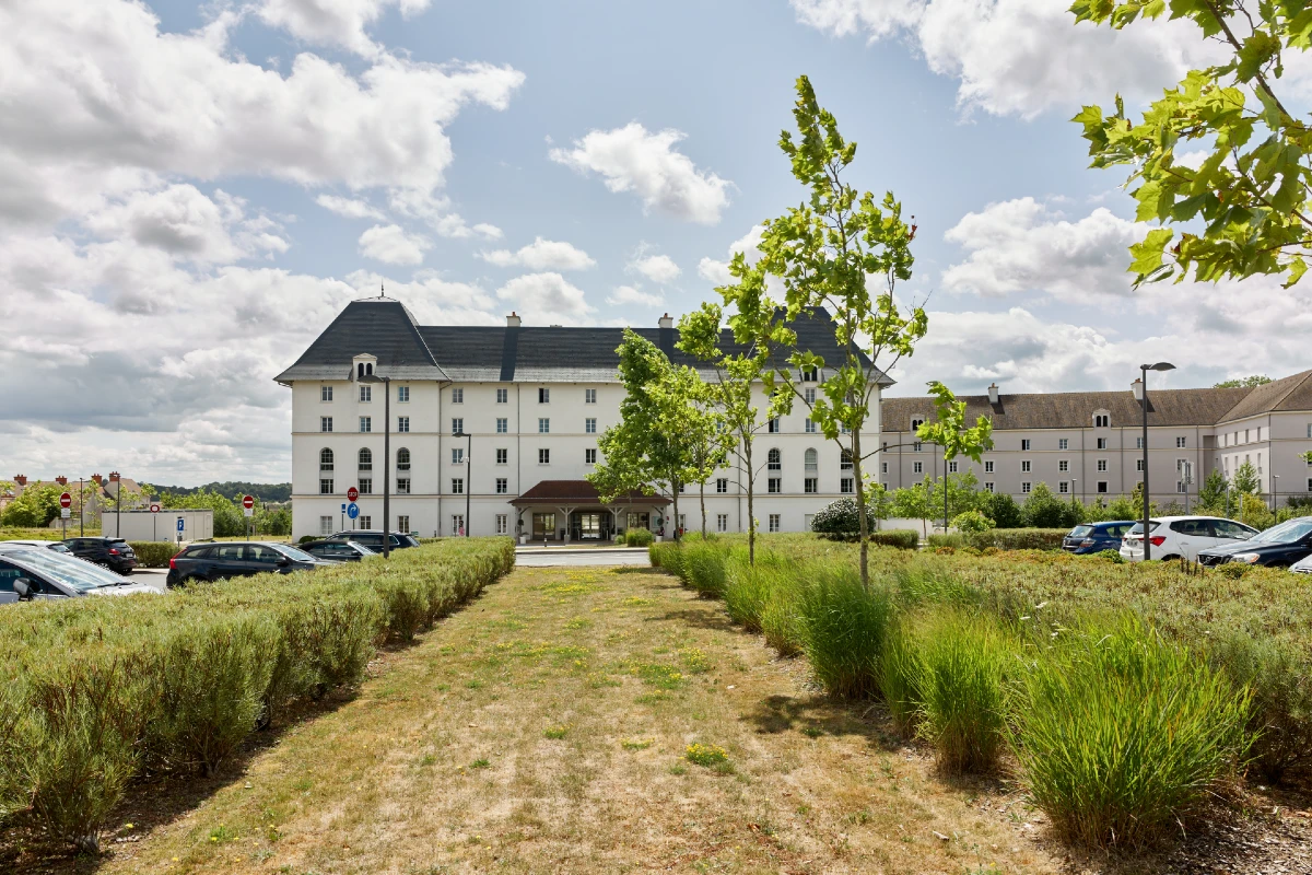 B&B HOTEL près de Disneyland® Paris