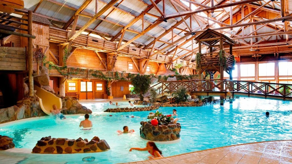 Piscine intérieur du Davy Crockett