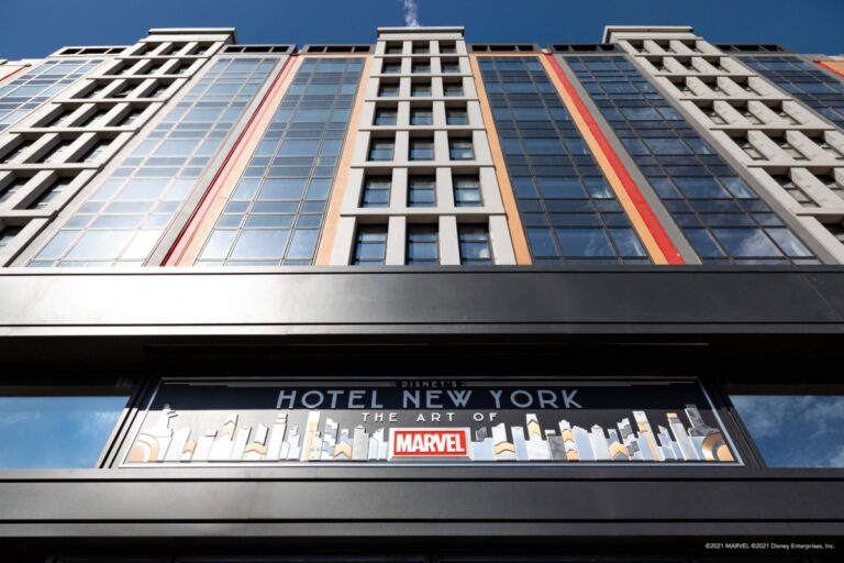 Façade Hotel Marvel