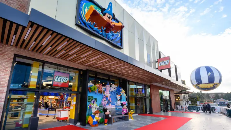 Boutique Lego Store, Disney Village